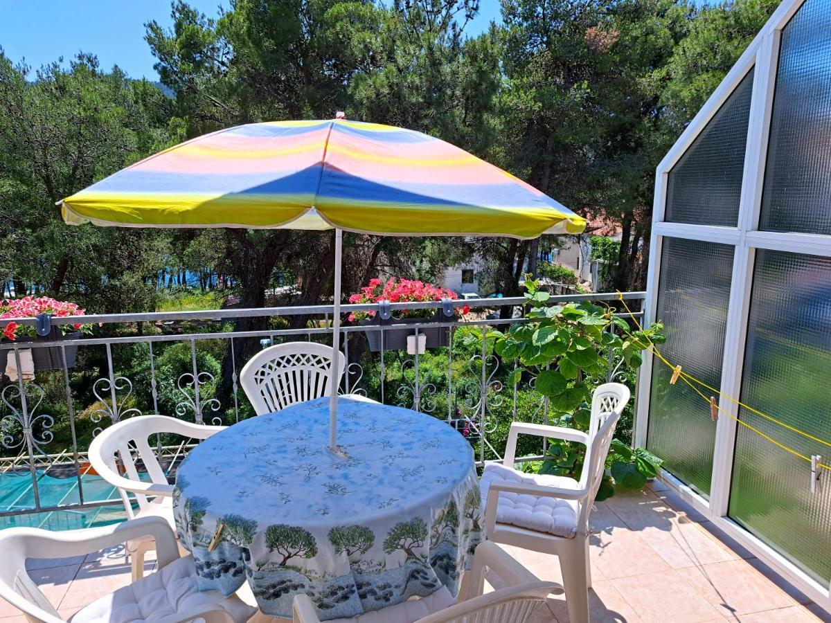 Apartments 1000 Flowers Stari Grad  Exterior foto