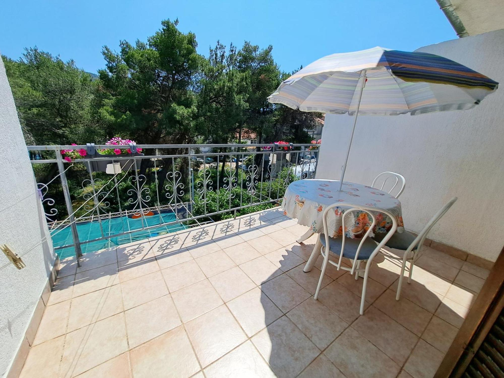 Apartments 1000 Flowers Stari Grad  Quarto foto