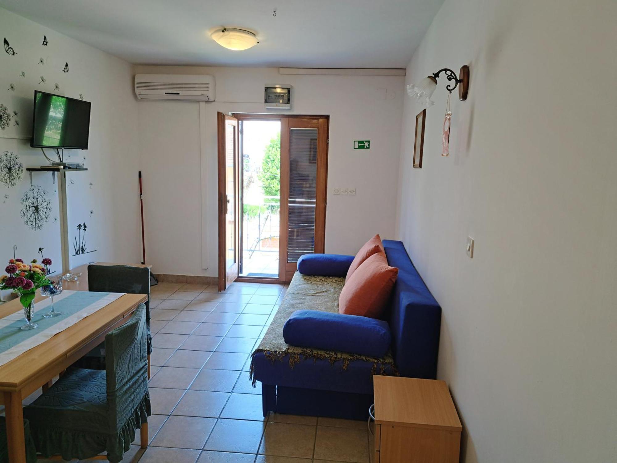Apartments 1000 Flowers Stari Grad  Quarto foto